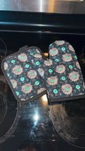 Oven mitt set