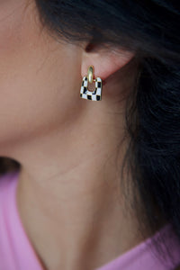 Gold checkered earrings